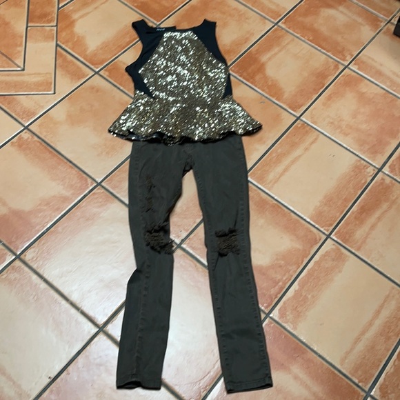 NWT Do&Be Small Gold Sequin Top/Jeans - Picture 2 of 11